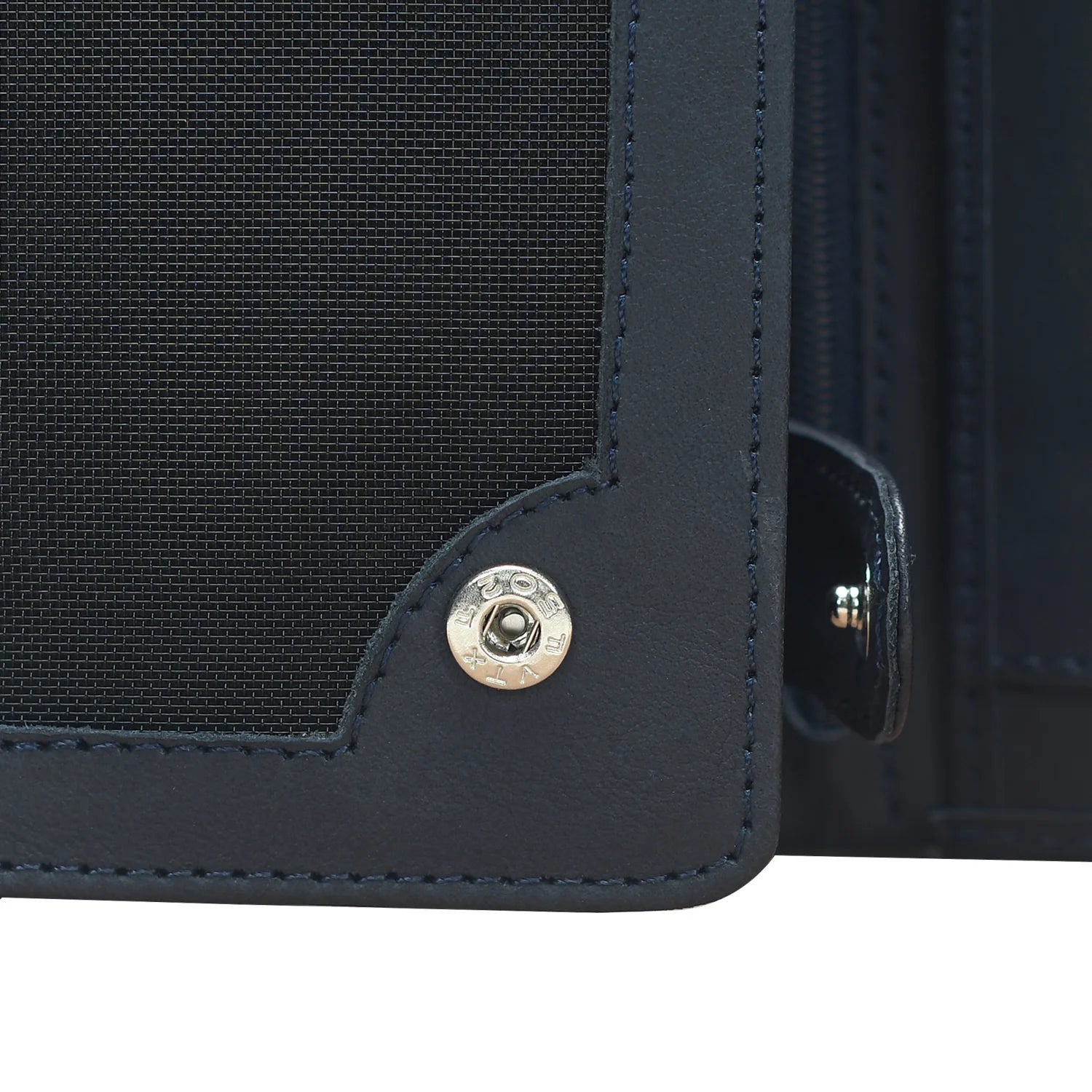 Premium Handmade Genuine Leather Bifold Wallet with Zip Pocket – Classic Black