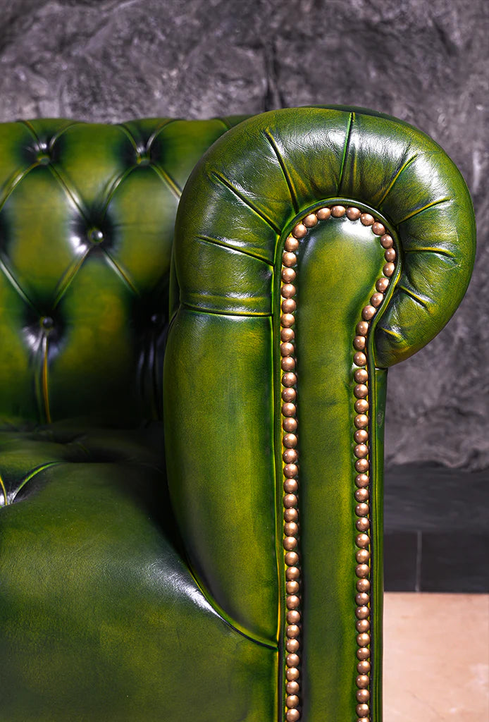 Waldon Chesterfield Leather Sofa – Handwaxed