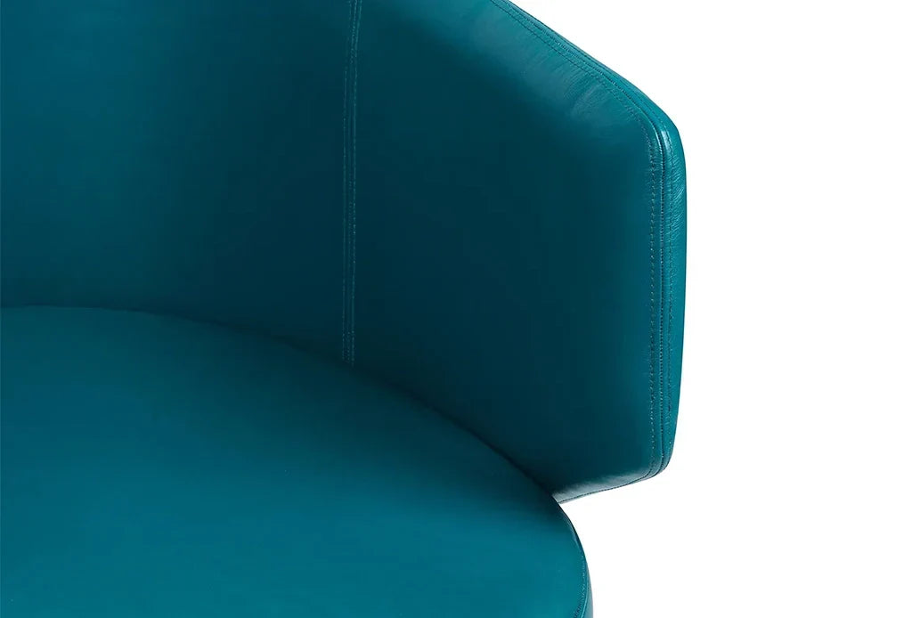 Juliet Leather Armchair – Sleek Swivel Comfort | 100% Pure Leather